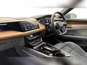 Used Audi e-tron GT 2023 for sale - 77382838: Photo