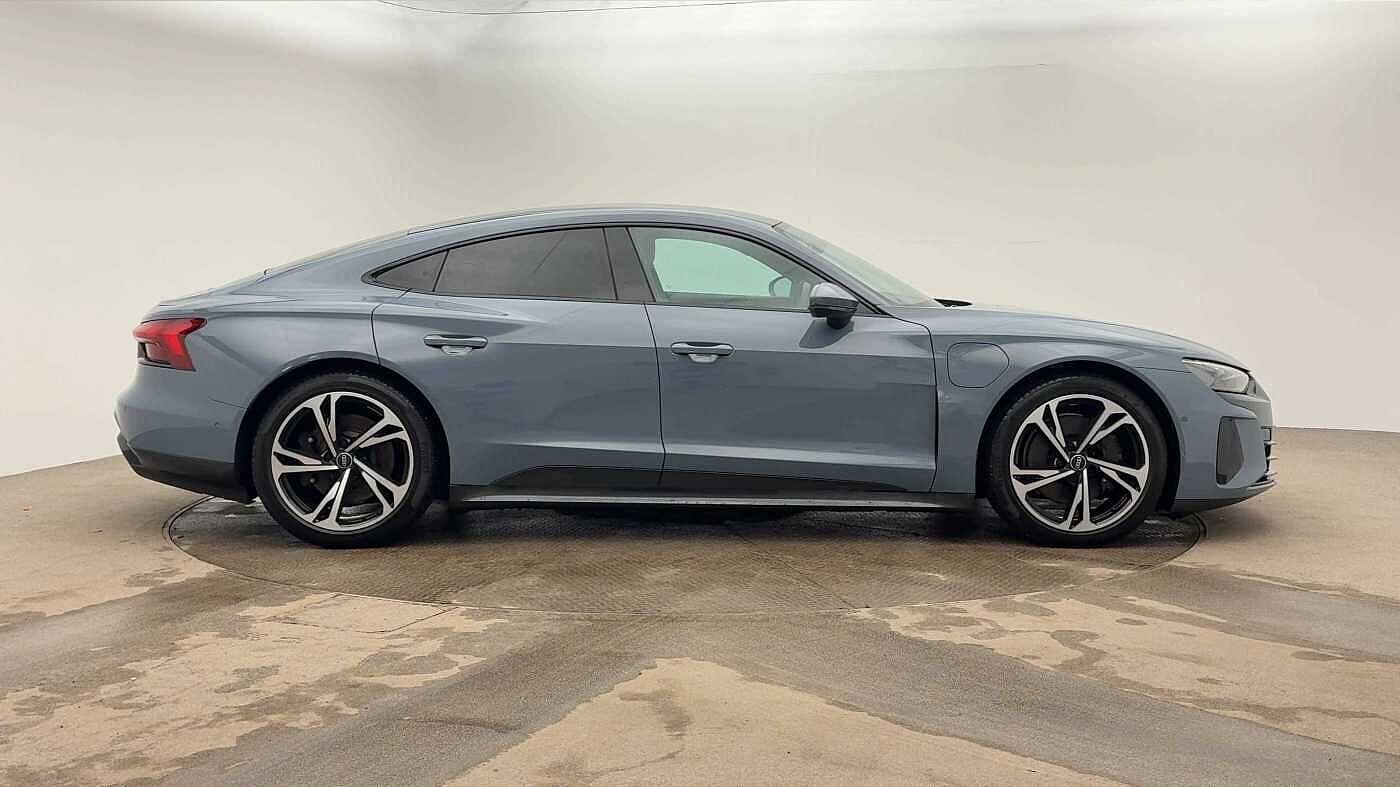 Used Audi e-tron GT 2023 for sale - 77382838: Photo 4