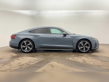 Used Audi e-tron GT 2023 for sale - 77382838: Photo