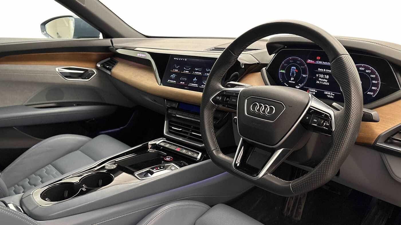 Used Audi e-tron GT 2023 for sale - 77382838: Photo 7