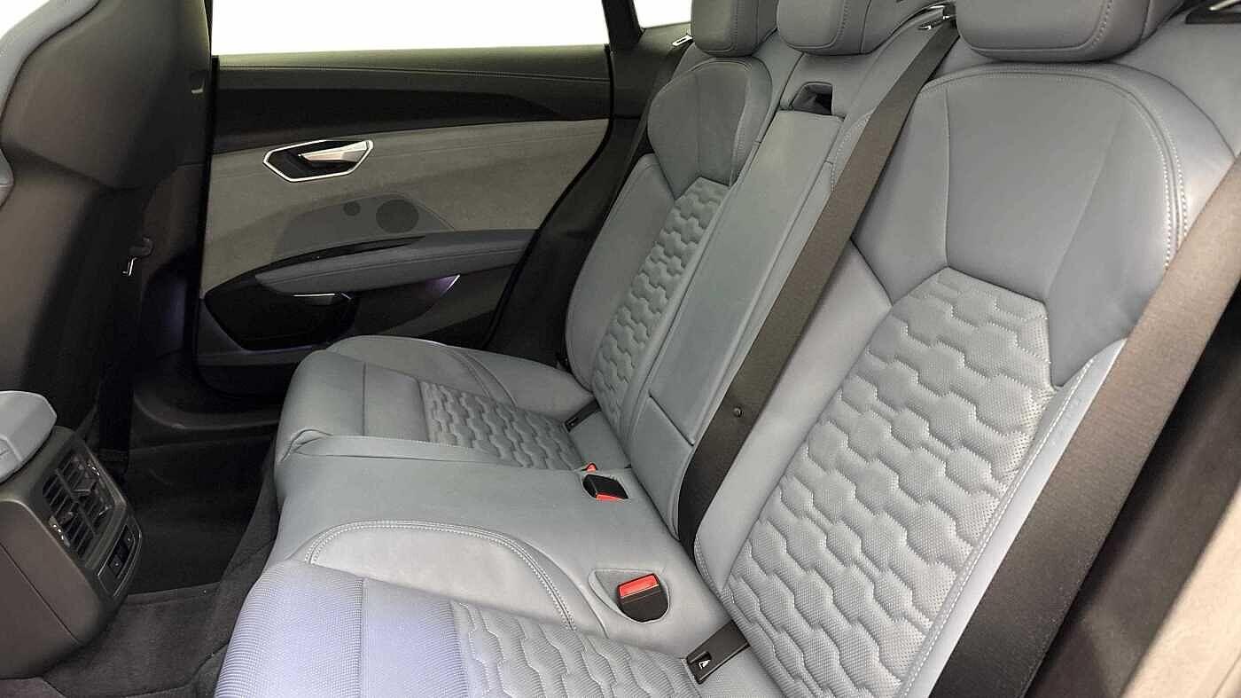 Used Audi e-tron GT 2023 for sale - 77382838: Photo 8