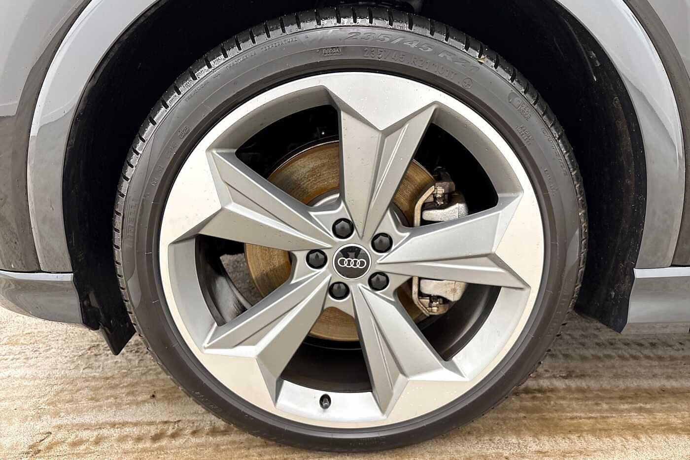 Used Audi Q4 e-tron 2025 for sale - 77546563: Photo 5