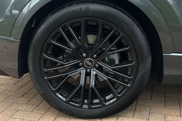 Used Audi Q8 2025 for sale - 76304671: Photo 10