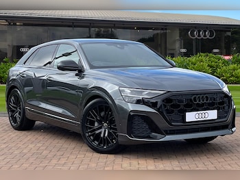 Audi - Q8