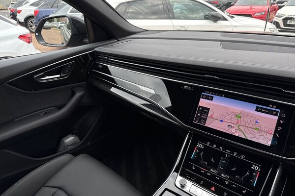 Used Audi Q8 2025 for sale - 76304671: Photo 20