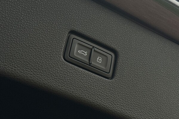 Used Audi Q8 2025 for sale - 76304671: Photo 27