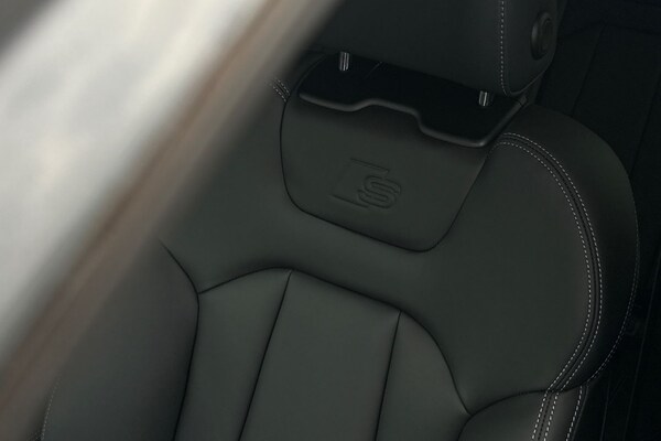 Used Audi Q8 2025 for sale - 76304671: Photo 33