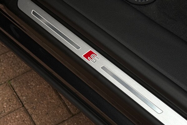 Used Audi Q8 2025 for sale - 76304671: Photo 35