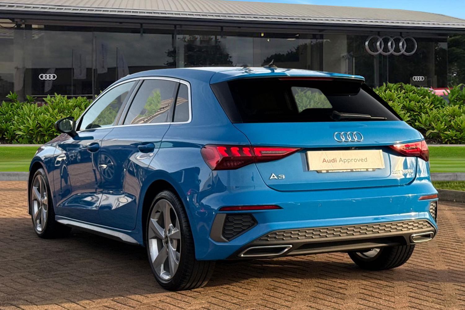 Used Audi A3 2022 for sale - 76617085: Photo 2