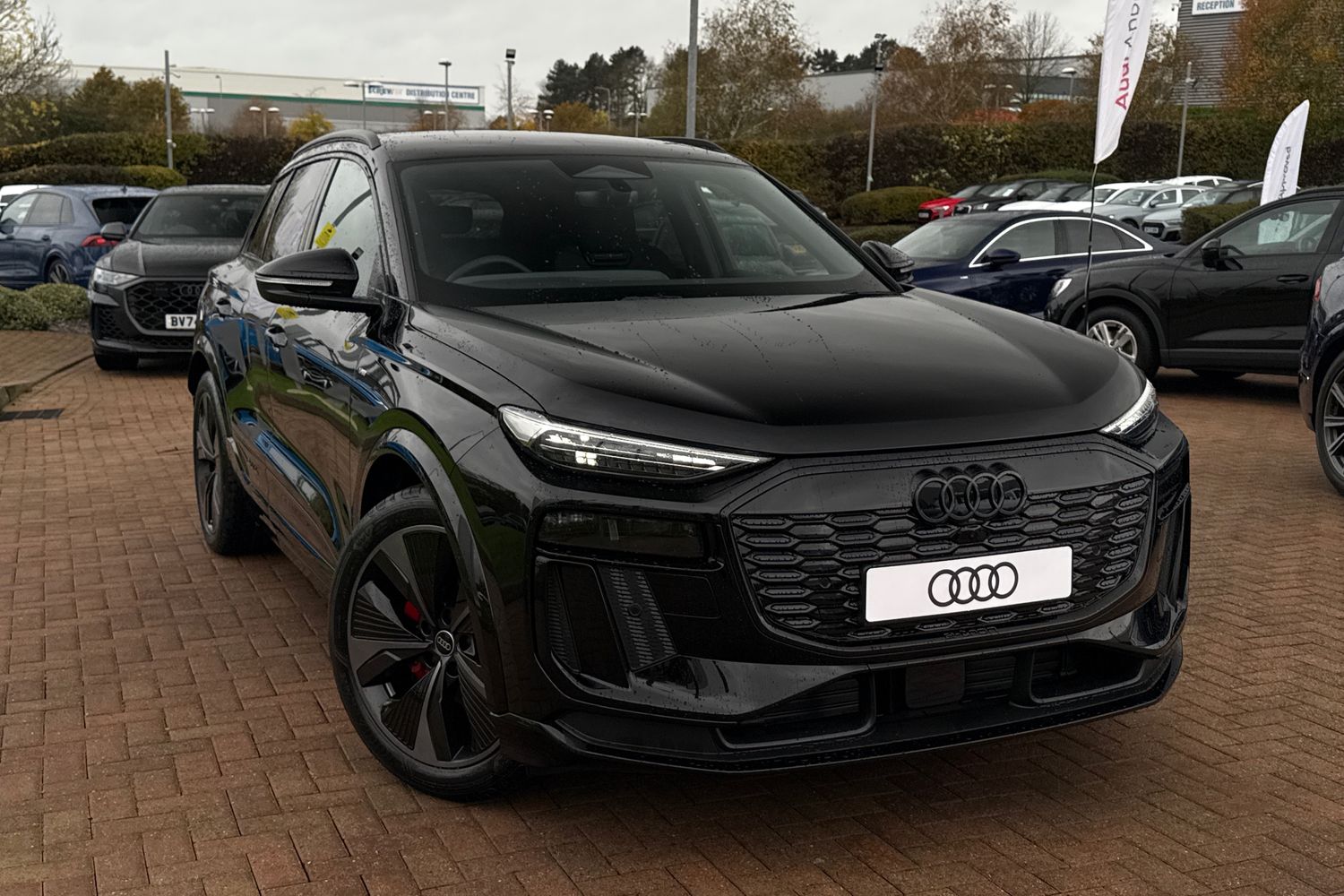 Used Audi Q6 e-tron 2025 for sale - 76654231: Photo 24