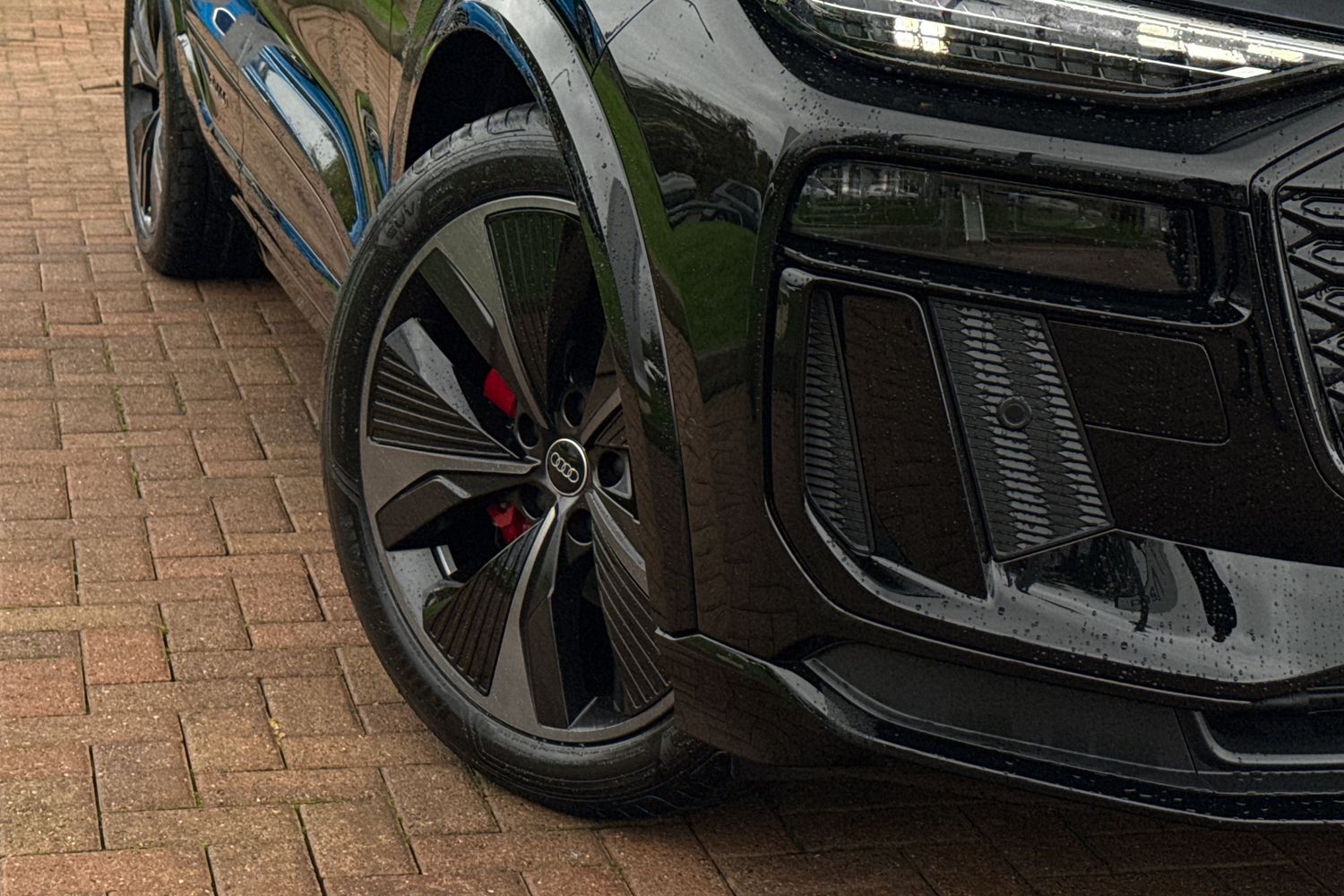 Used Audi Q6 e-tron 2025 for sale - 76654231: Photo 25