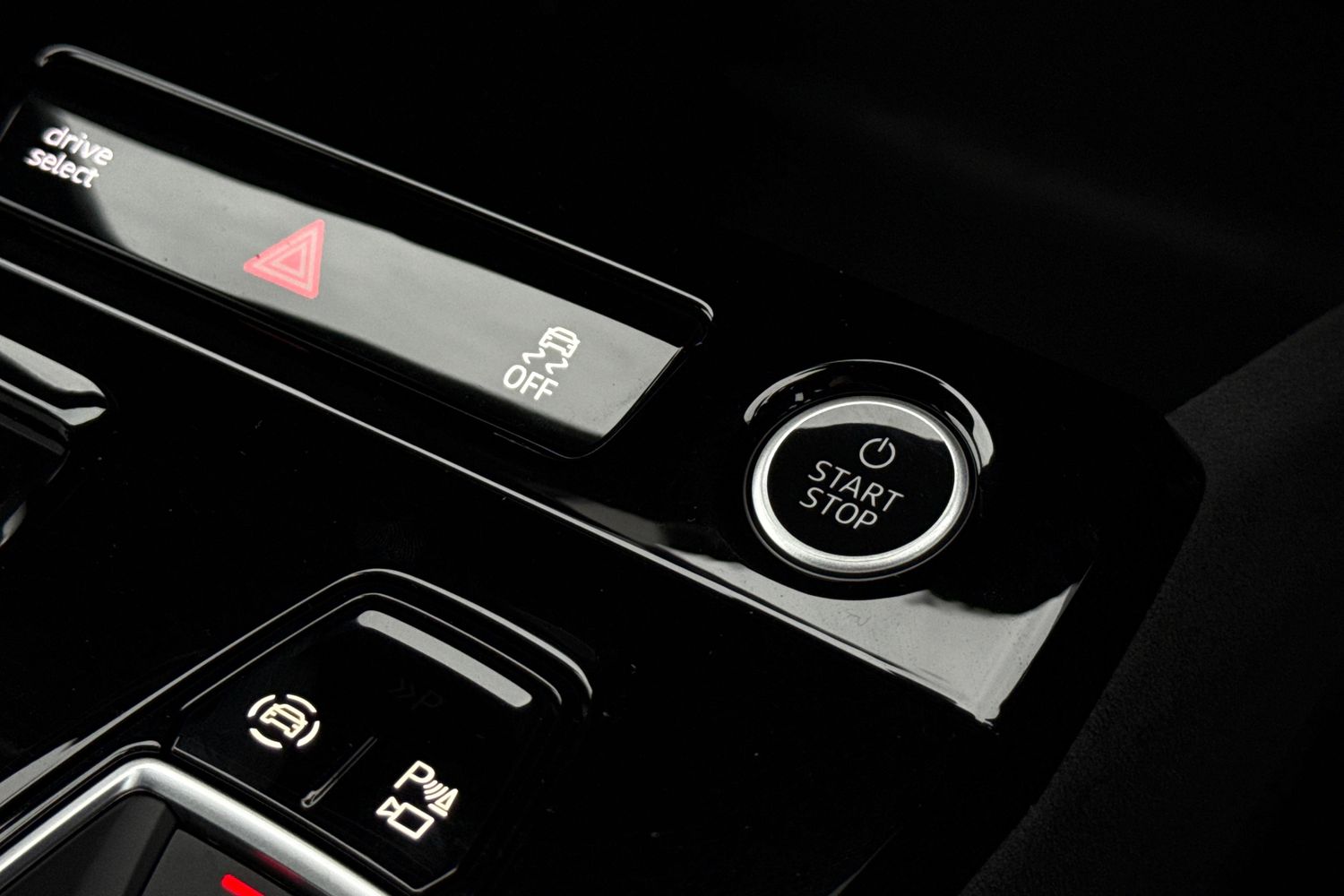 Used Audi Q6 e-tron 2025 for sale - 76654231: Photo 41