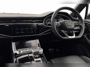 Used Audi Q7 2025 for sale - 77187343: Photo