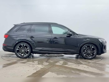 Used Audi Q7 2025 for sale - 77187343: Photo