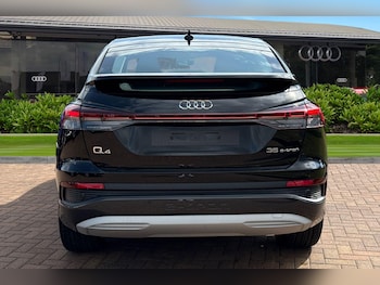 Used Audi Q4 e-tron 2025 for sale - 75932675: Photo
