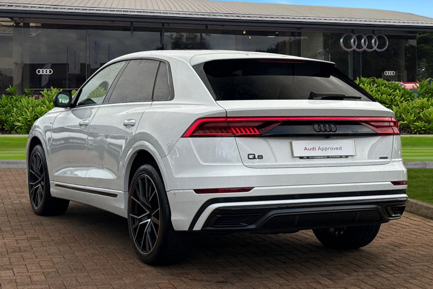 Used Audi Q8 2024 for sale - 76649228: Photo 2