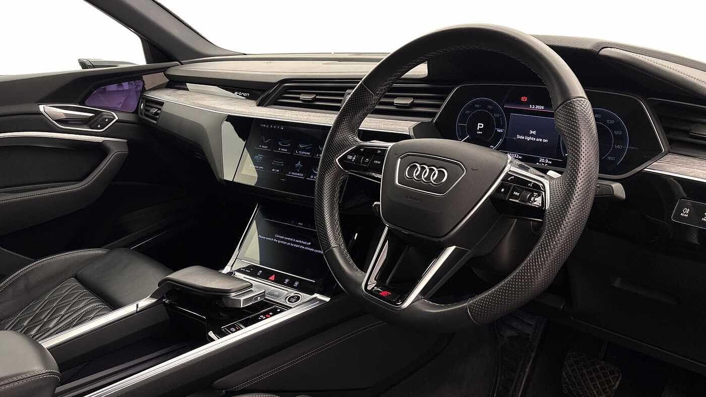 Used Audi e-tron 2022 for sale - 78016260: Photo 7