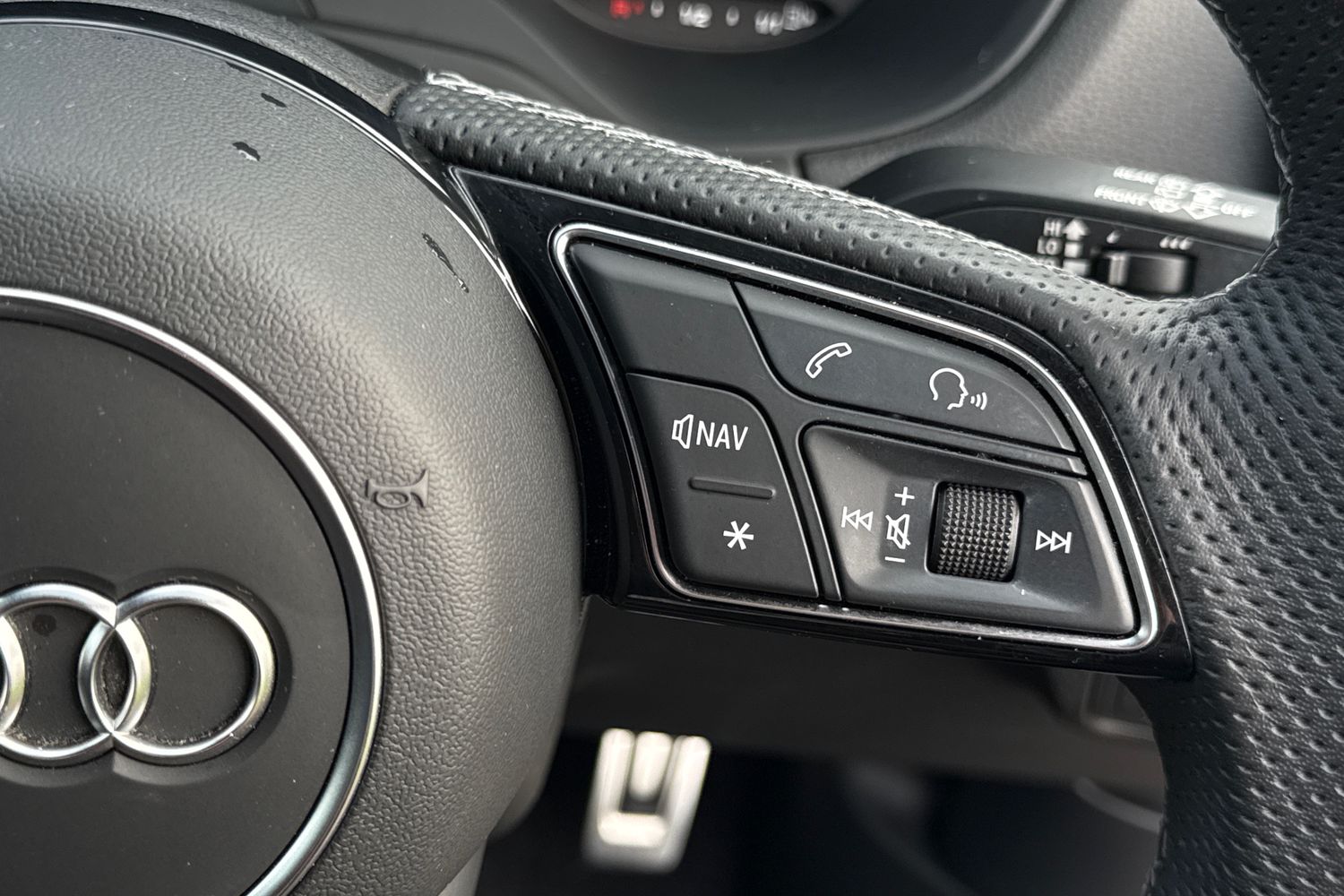 Used Audi Q2 2024 for sale - 76836411: Photo 49