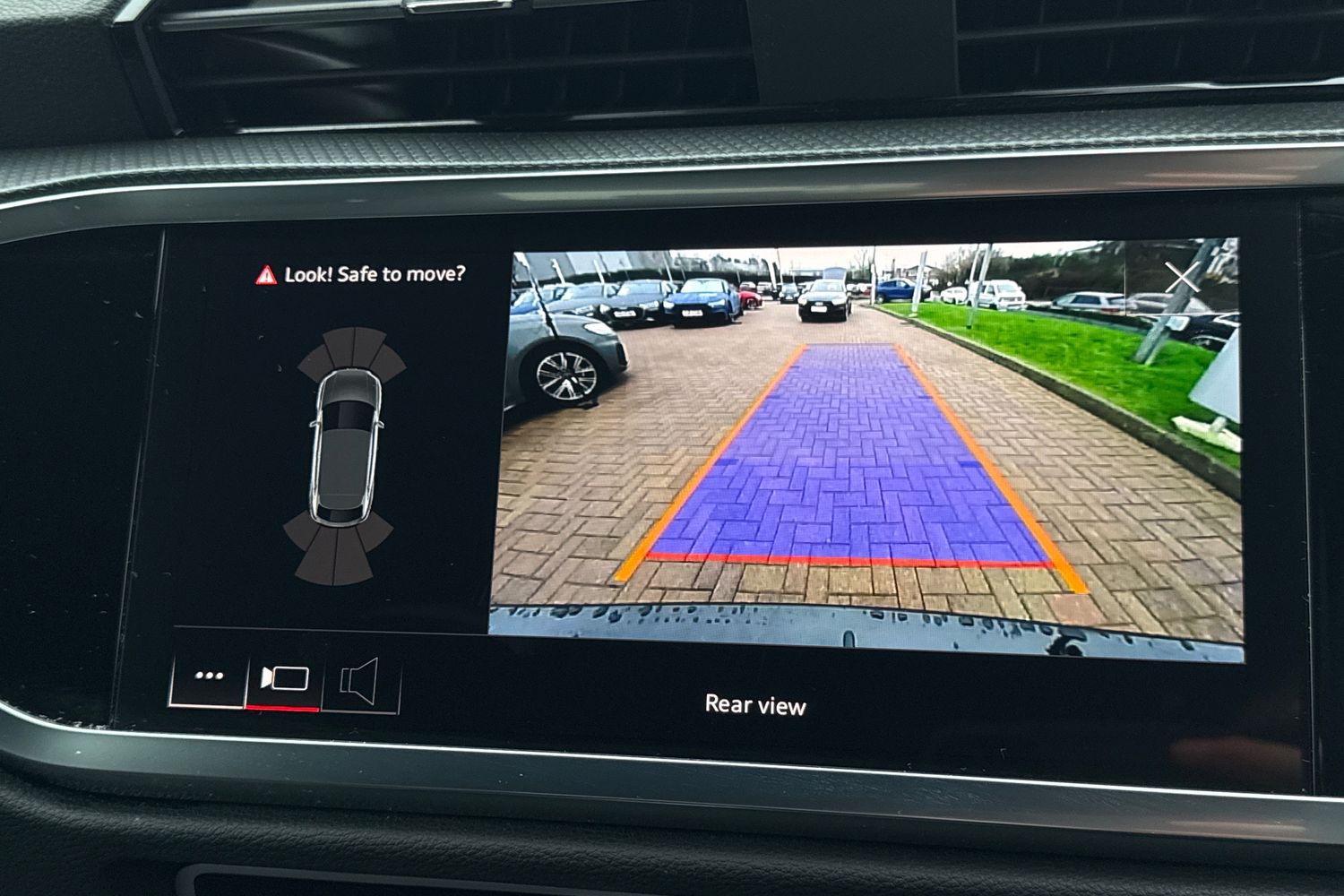 Used Audi Q3 2023 for sale - 76985232: Photo 58