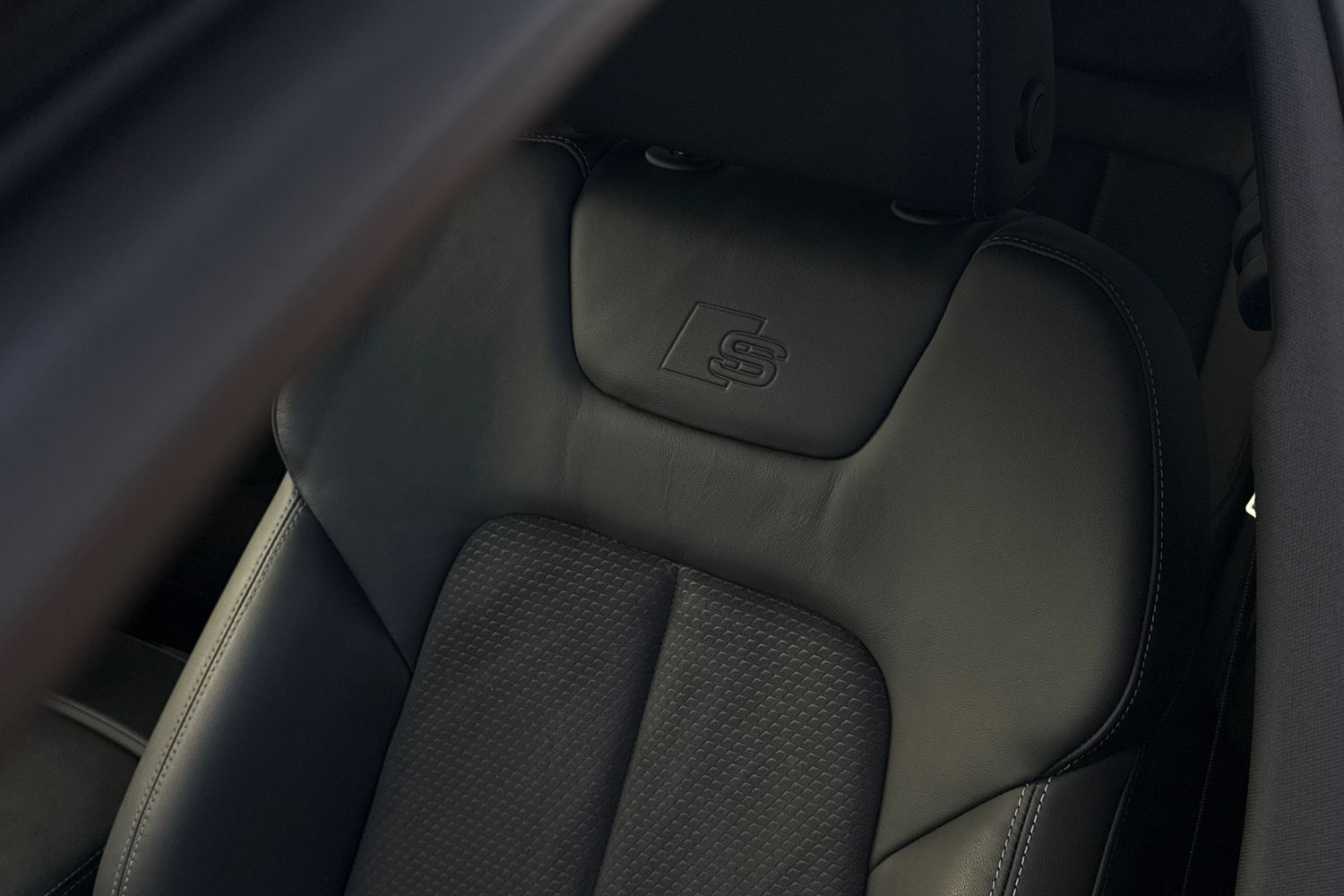 Used Audi A6 Saloon 2024 for sale - 76300015: Photo 30