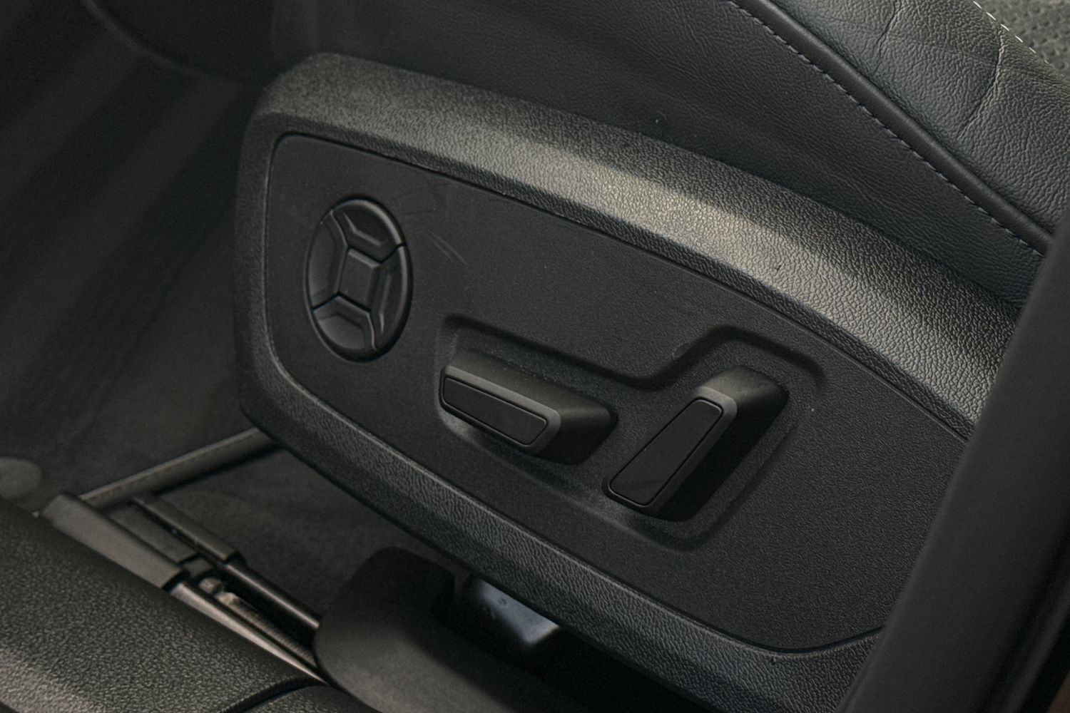 Used Audi A6 Saloon 2024 for sale - 76300015: Photo 31