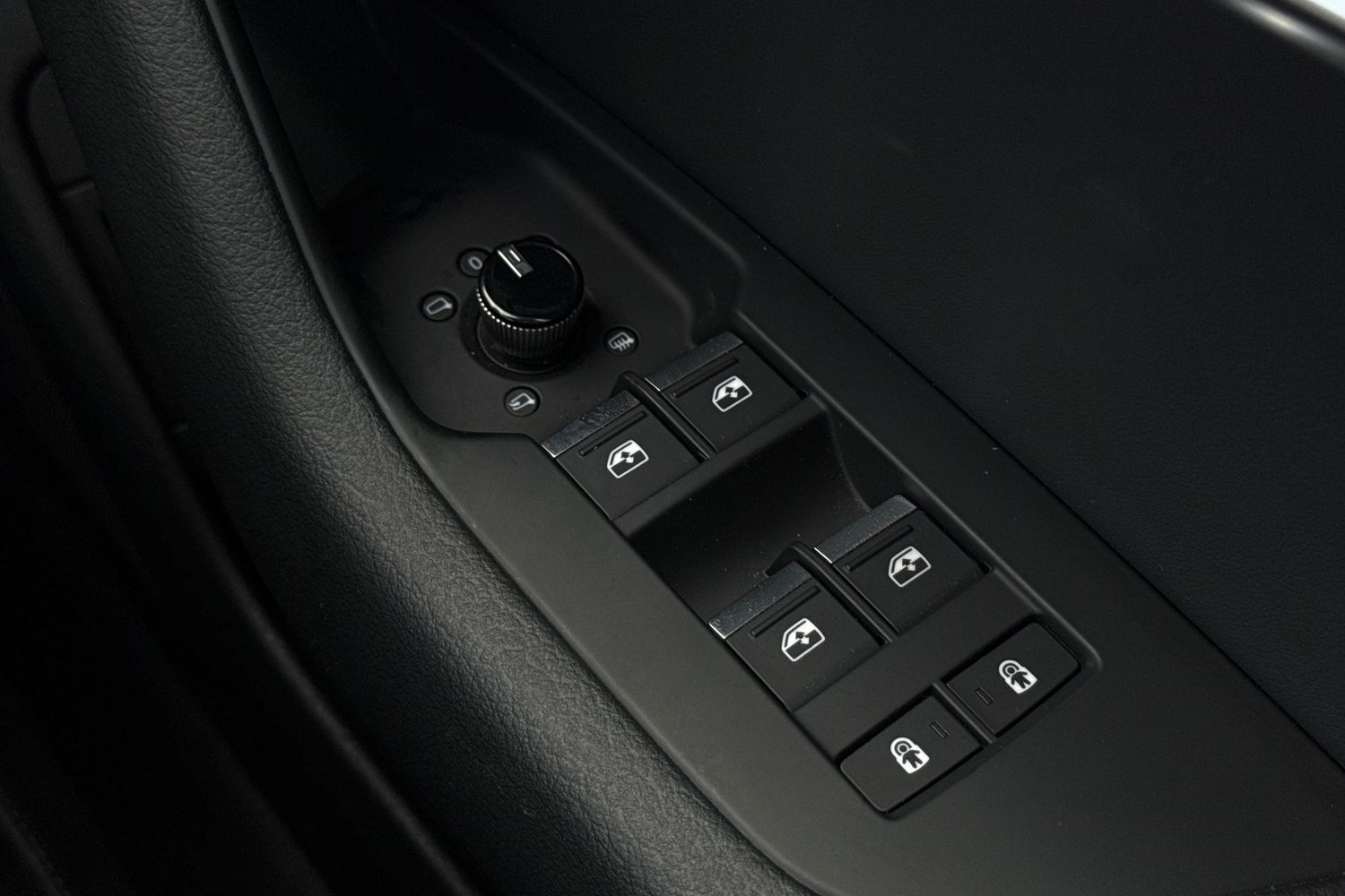 Used Audi A6 Saloon 2024 for sale - 76300015: Photo 38