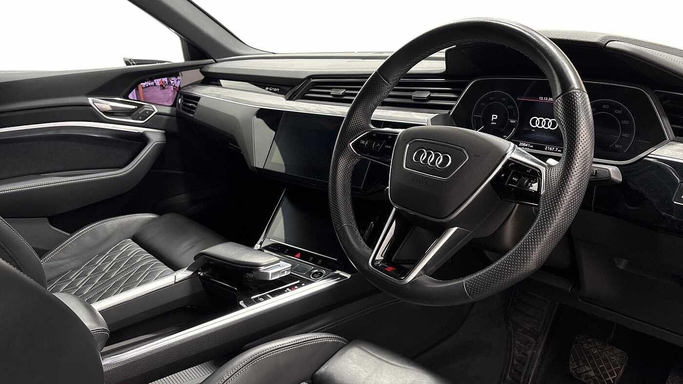 Used Audi e-tron 2022 for sale - 77451084: Photo 7
