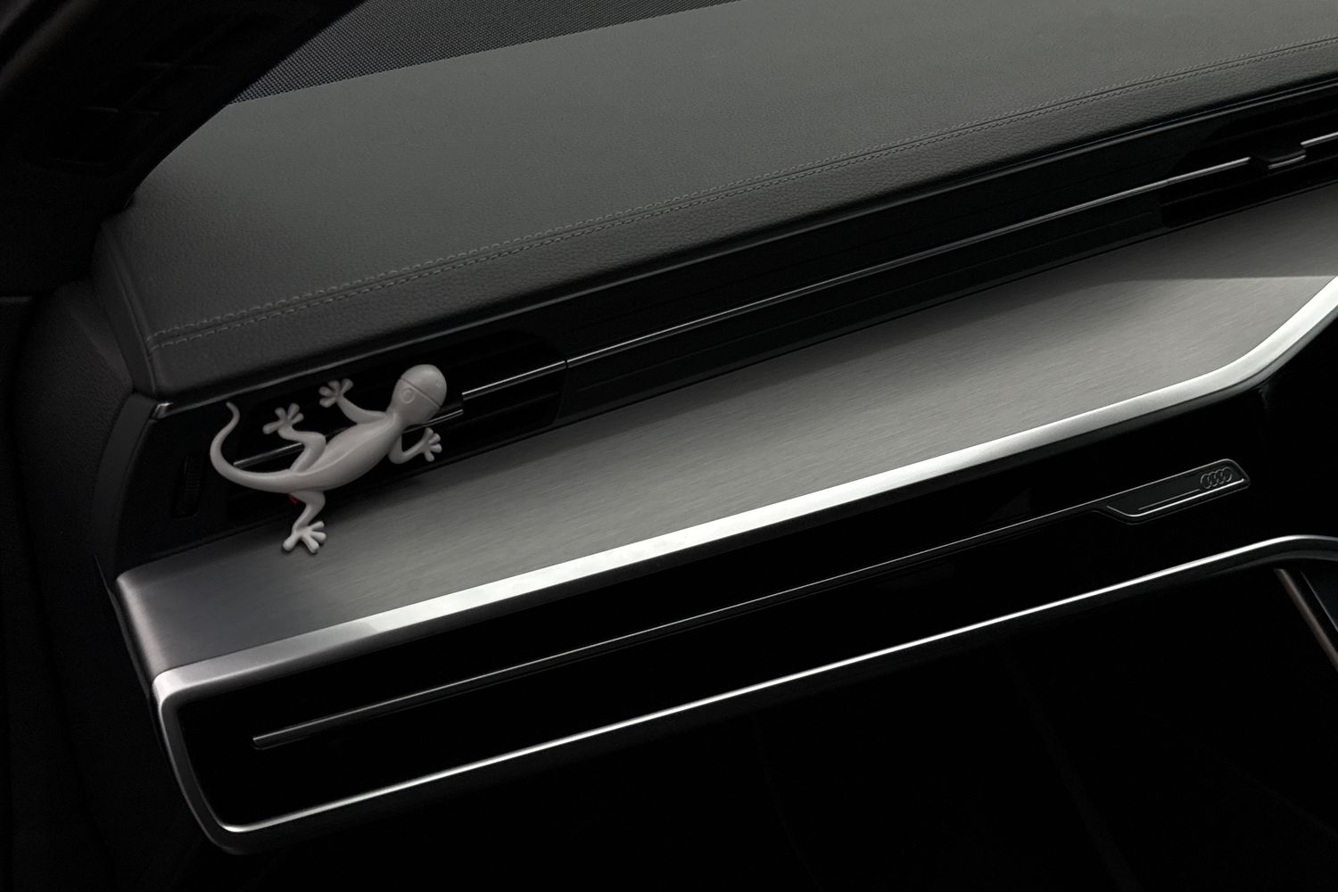 Used Audi A6 2024 for sale - 76654330: Photo 33