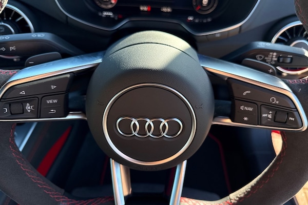 Used Audi TT 2023 for sale - 76220225: Photo 45