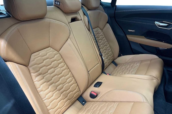 Used Audi e-tron GT 2024 for sale - 76232575: Photo 10