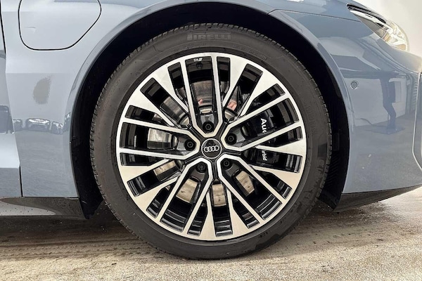 Used Audi e-tron GT 2024 for sale - 76232575: Photo 6