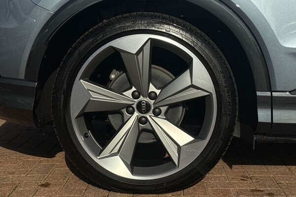 Used Audi Q4 e-tron 2024 for sale - 76300388: Photo 10