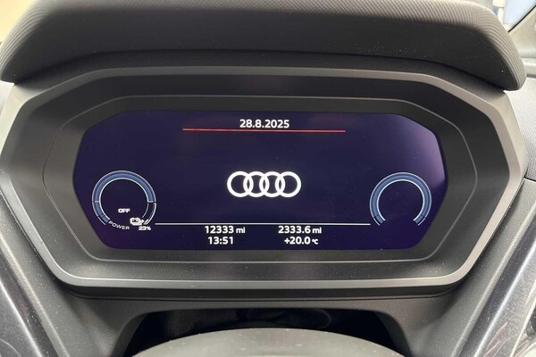 Used Audi Q4 e-tron 2024 for sale - 76300388: Photo 12