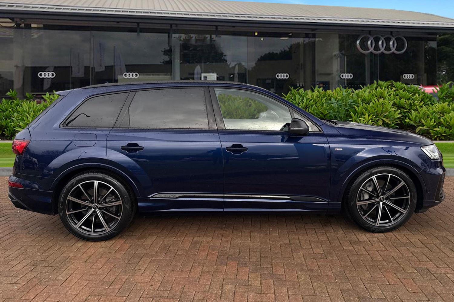 Used Audi Q7 2024 for sale - 77535470: Photo 3