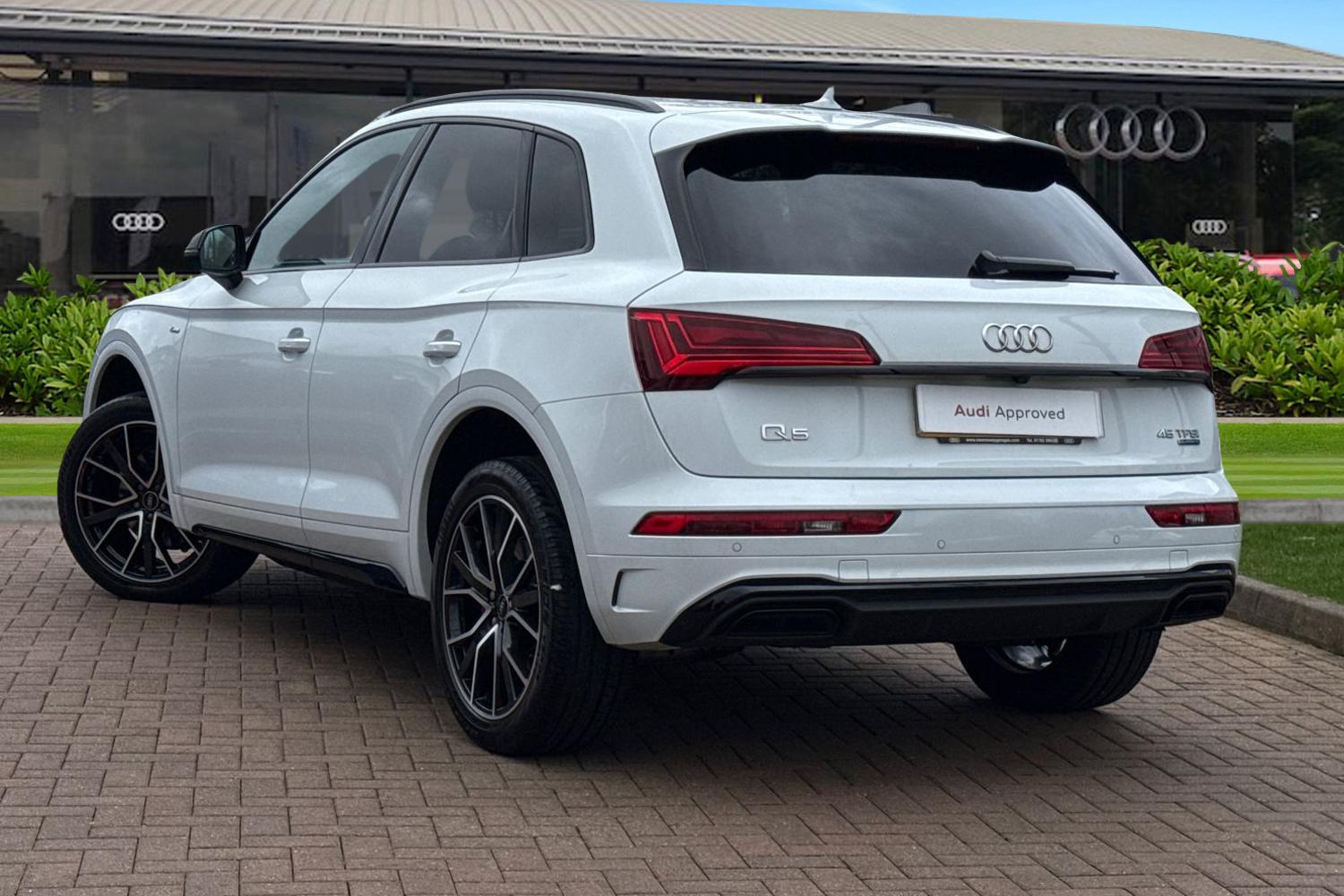 Used Audi Q5 2023 for sale - 77862885: Photo 2