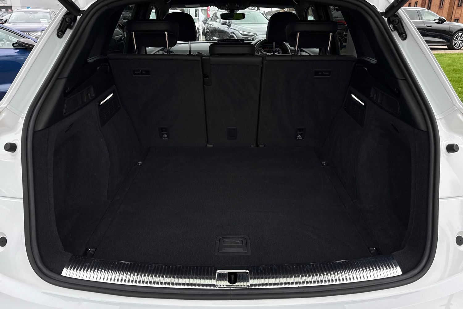 Used Audi Q5 2023 for sale - 77862885: Photo 7