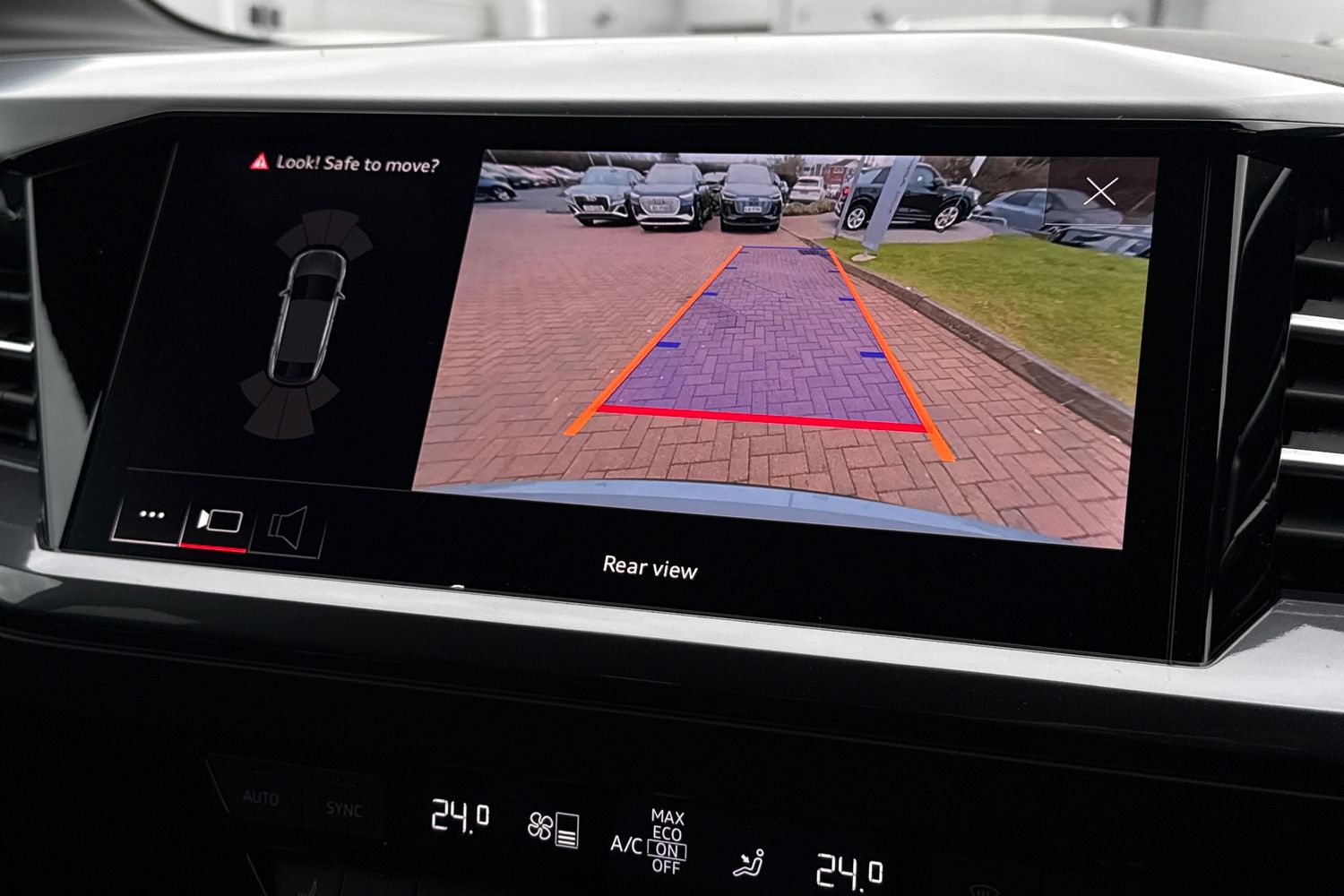 Used Audi Q4 e-tron 2026 for sale - 77608273: Photo 42