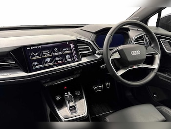 Used Audi Q4 e-tron 2025 for sale - 78688123: Photo