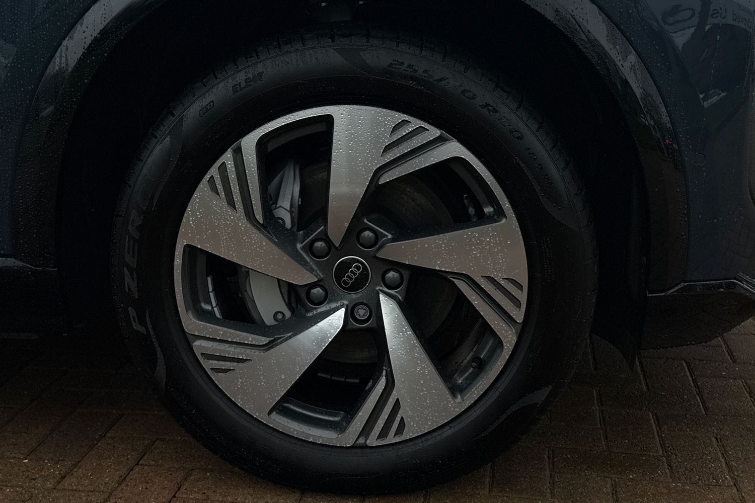 Used Audi Q6 e-tron 2025 for sale - 76968055: Photo 11