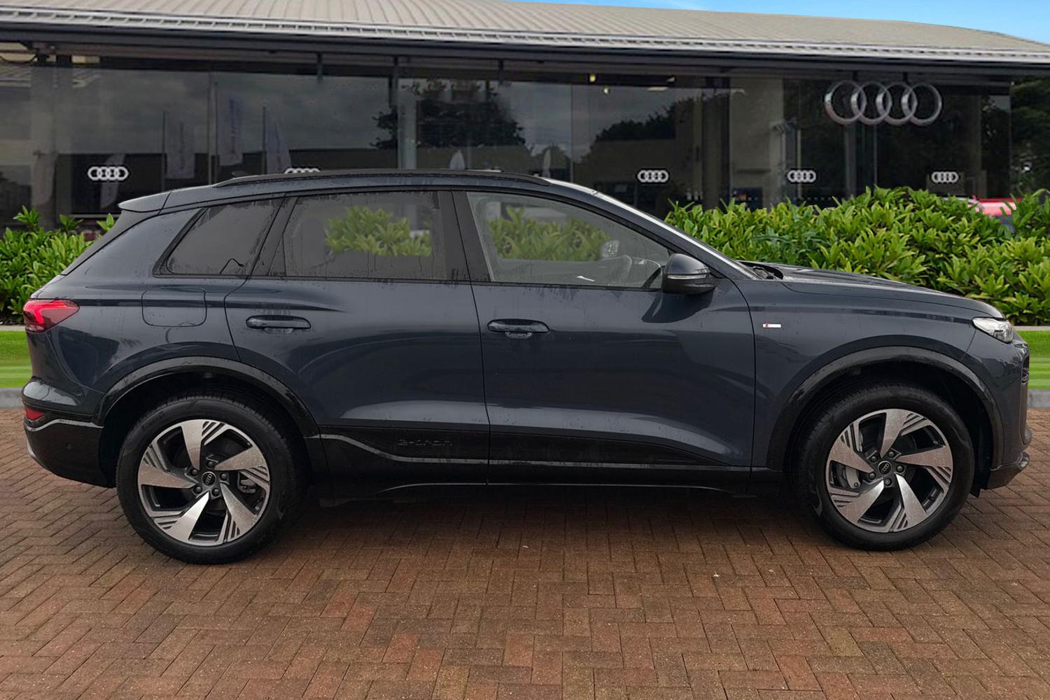 Used Audi Q6 e-tron 2025 for sale - 76968055: Photo 3