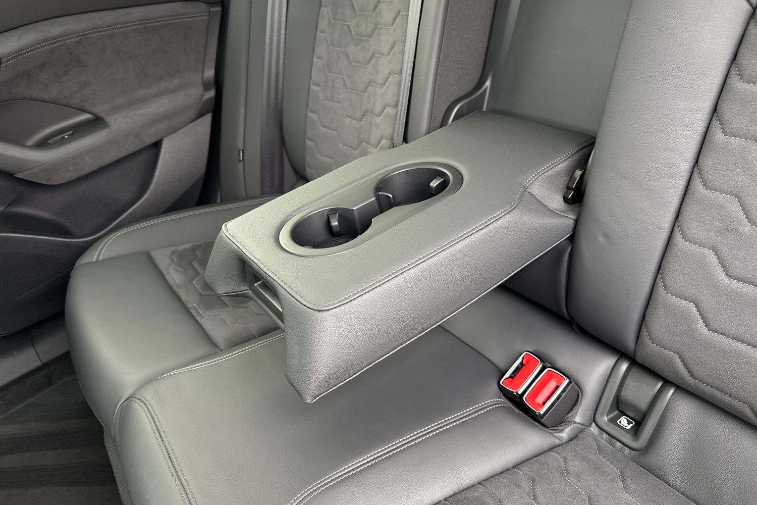 Used Audi A6 2024 for sale - 77943690: Photo 38