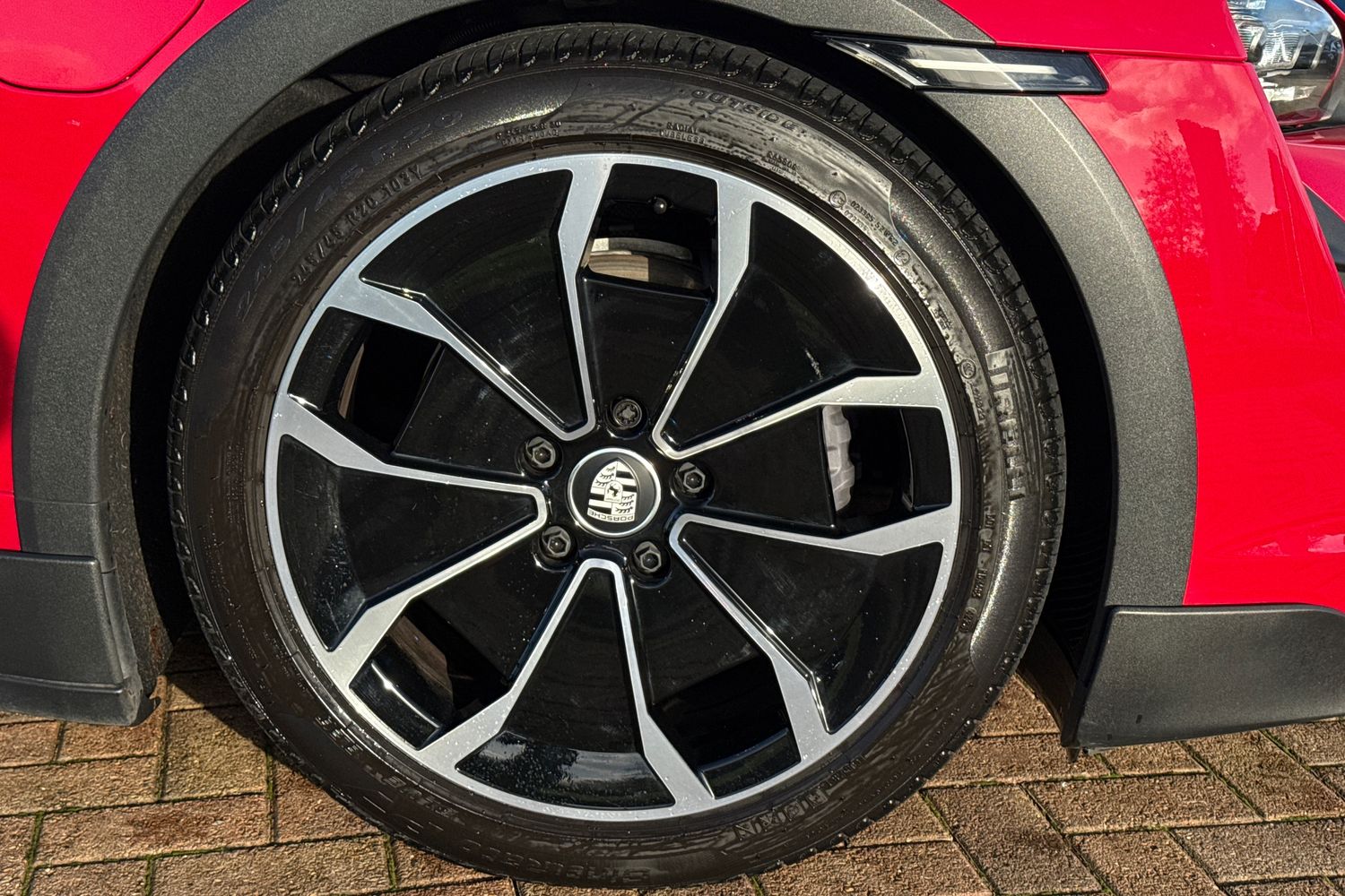 Used Porsche Taycan 2023 for sale - 76896225: Photo 10