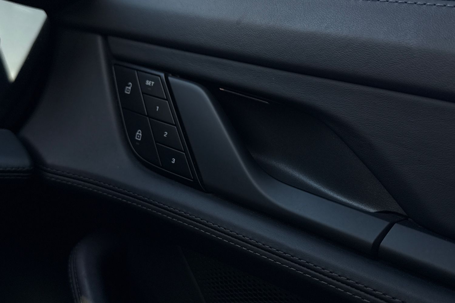 Used Porsche Taycan 2023 for sale - 76896225: Photo 21