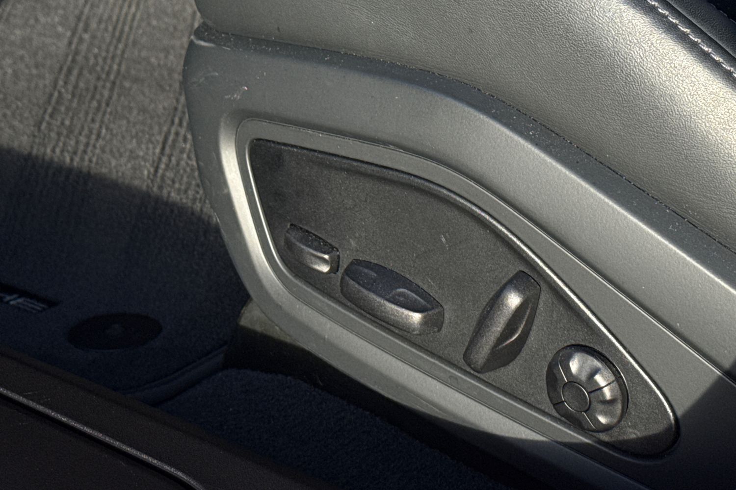 Used Porsche Taycan 2023 for sale - 76896225: Photo 35