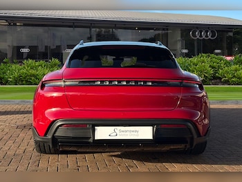 Used Porsche Taycan 2023 for sale - 76896225: Photo