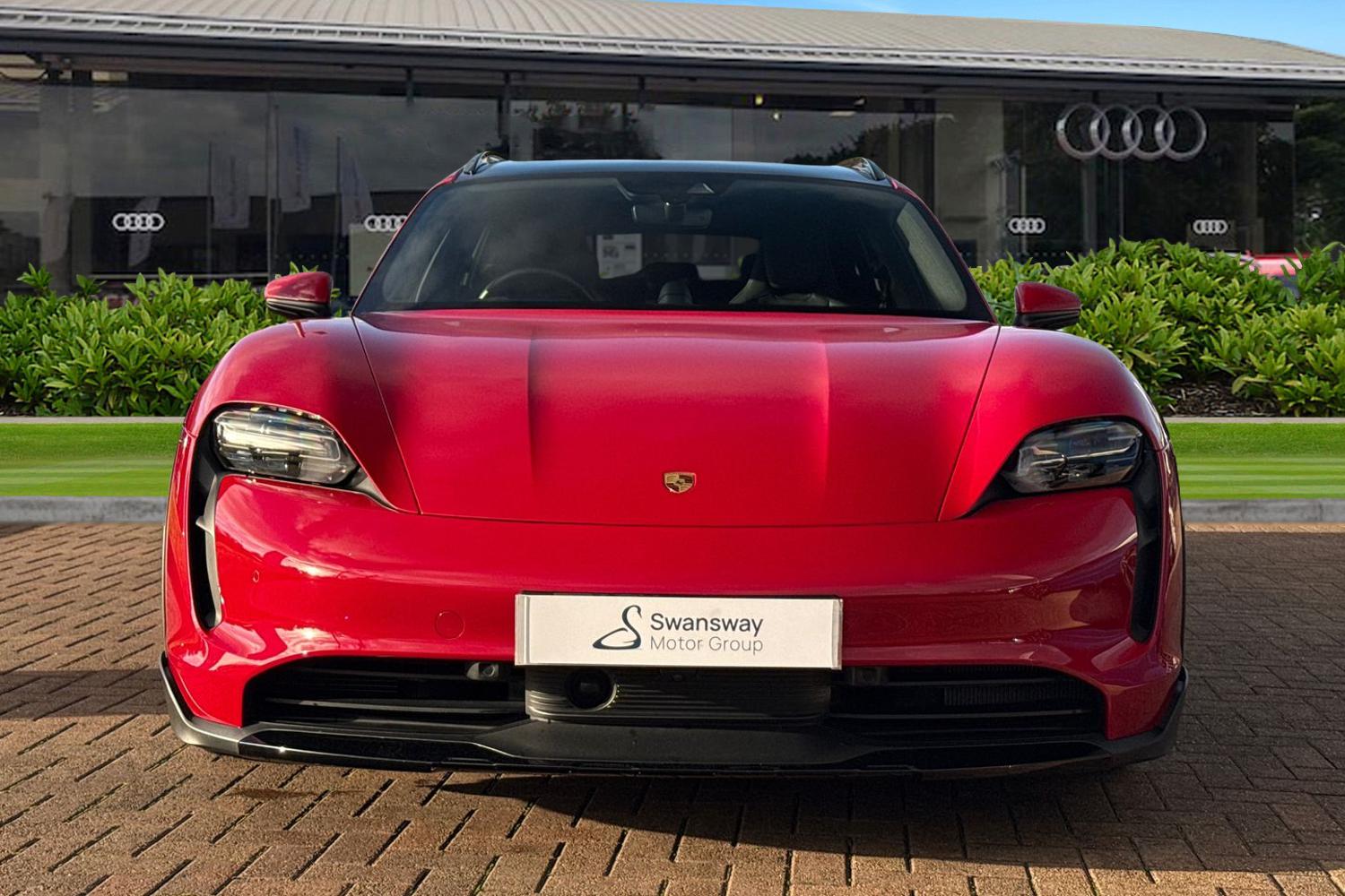 Used Porsche Taycan 2023 for sale - 76896225: Photo 6