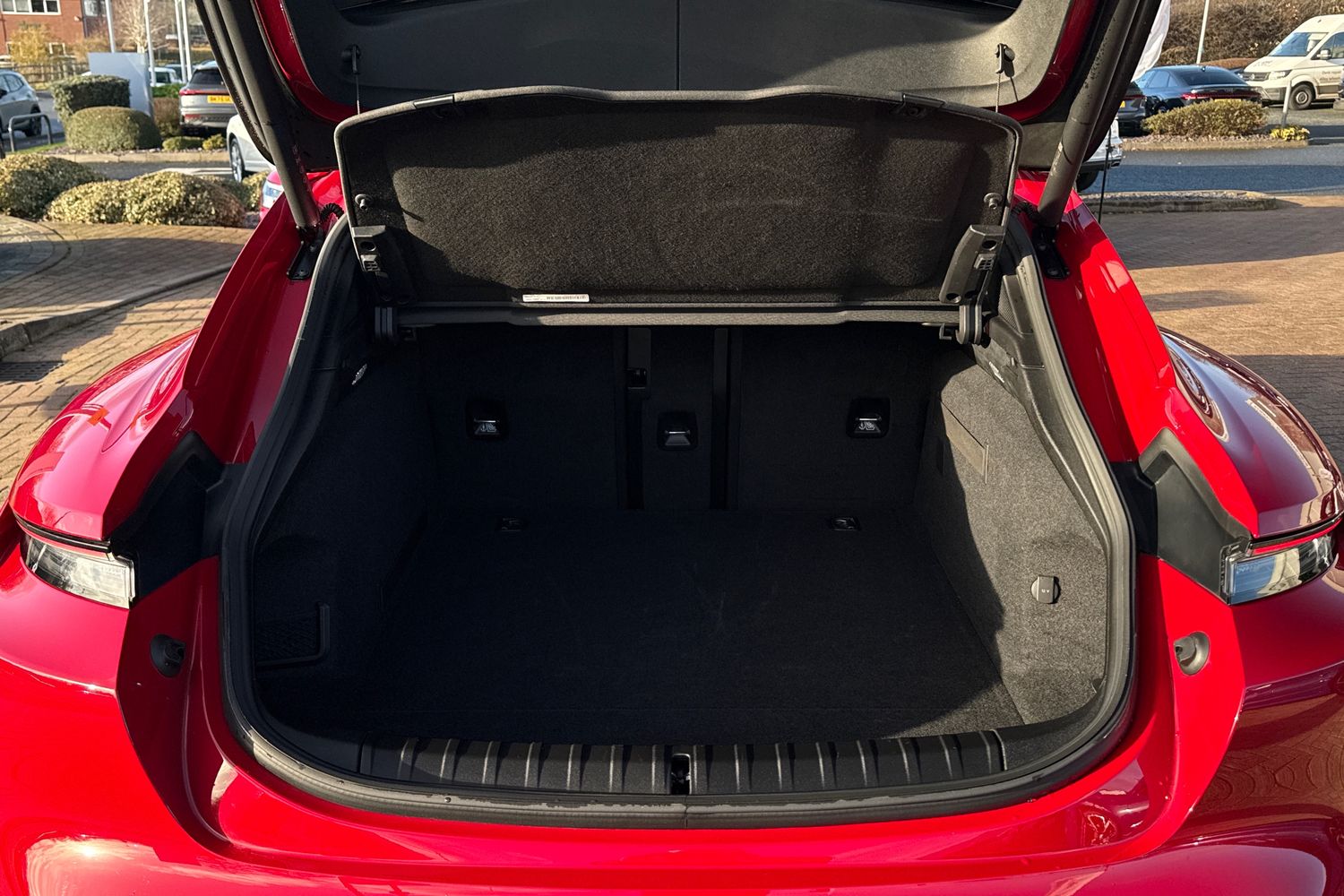 Used Porsche Taycan 2023 for sale - 76896225: Photo 7