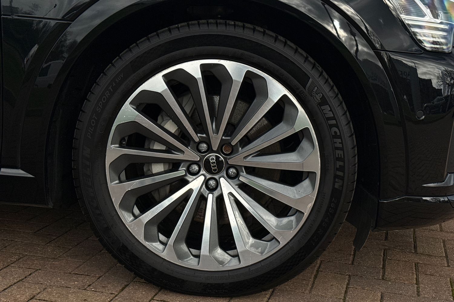 Used Audi Q8 2023 for sale - 78024722: Photo 11