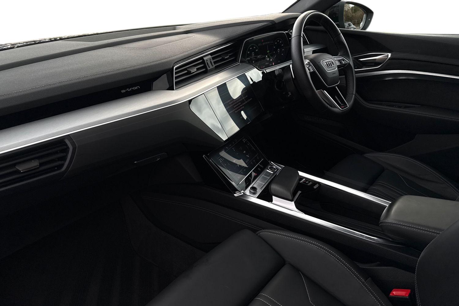 Used Audi Q8 2023 for sale - 78024722: Photo 15