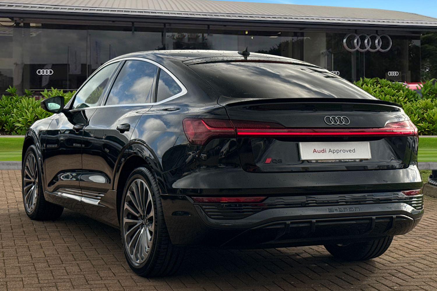 Used Audi Q8 2023 for sale - 78024722: Photo 2